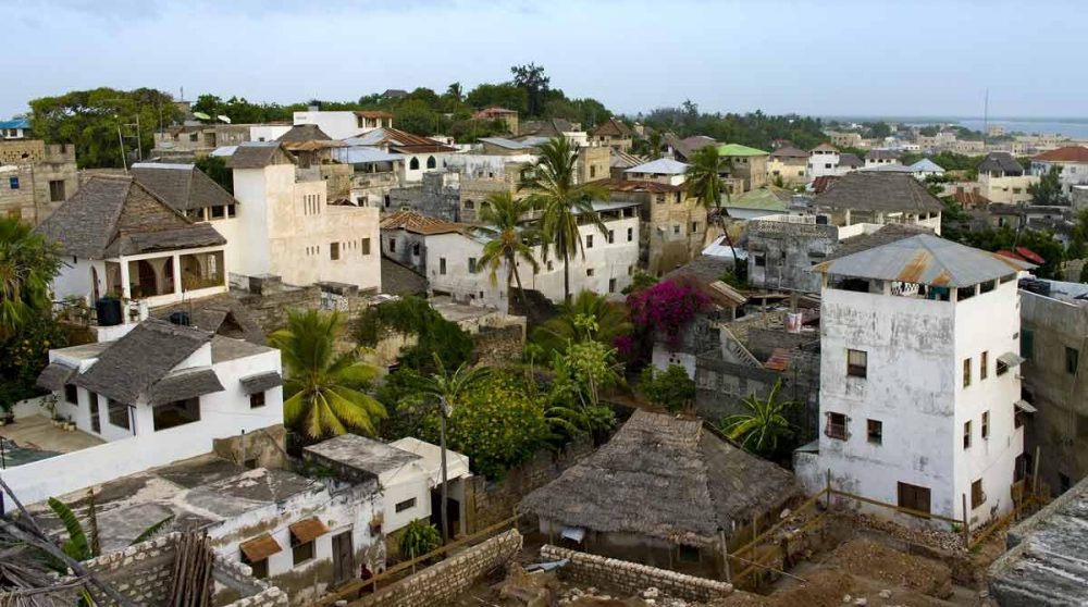 Vue sur les toits de la ville de Lamu